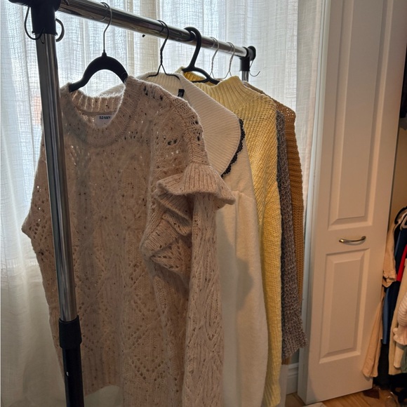 sweaters - Picture 2 of 3